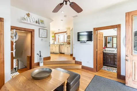 20 Russell Avenue Nashua NH 03060