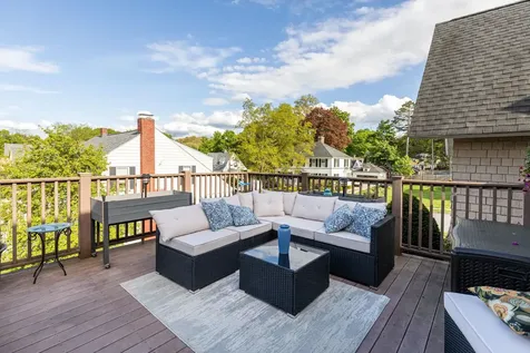 20 Russell Avenue Nashua NH 03060