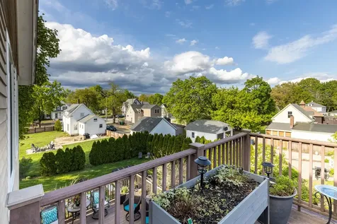 20 Russell Avenue Nashua NH 03060