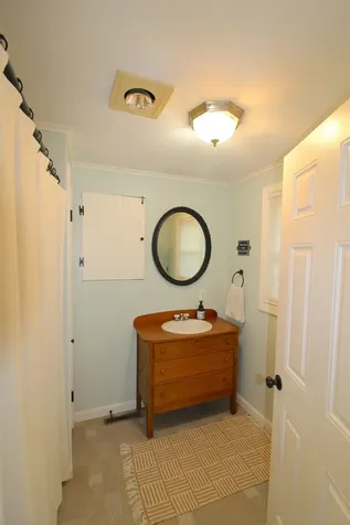 35 Vernon Avenue Rochester NH 03867