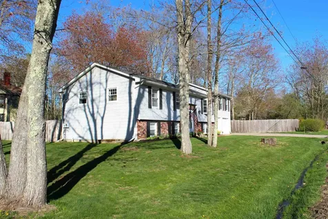 35 Vernon Avenue Rochester NH 03867