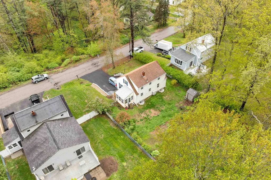 74 Pine Street Rollinsford NH 03869