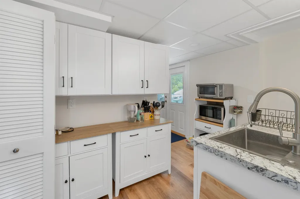 74 Pine Street Rollinsford NH 03869