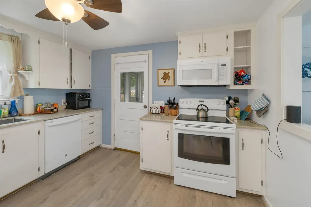 74 Pine Street Rollinsford NH 03869