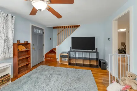 74 Pine Street Rollinsford NH 03869