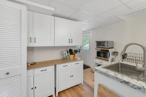 74 Pine Street Rollinsford NH 03869