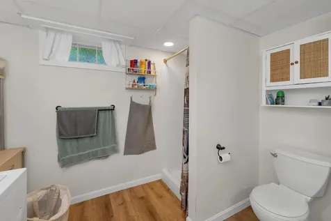 74 Pine Street Rollinsford NH 03869