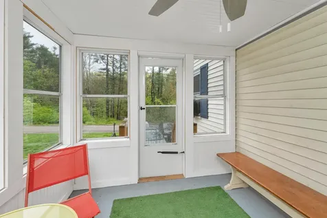 74 Pine Street Rollinsford NH 03869