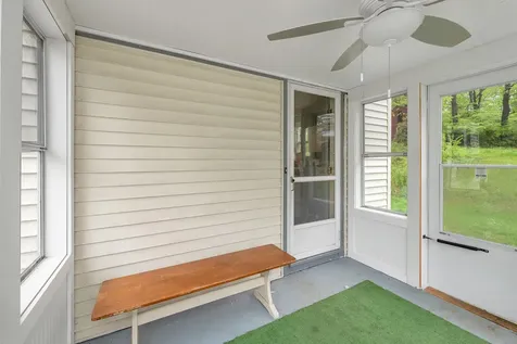 74 Pine Street Rollinsford NH 03869