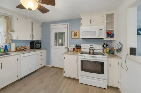 74 Pine Street Rollinsford NH 03869