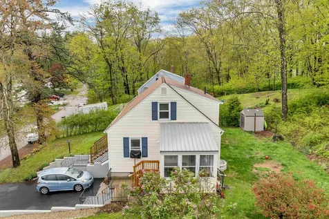 74 Pine Street Rollinsford NH 03869