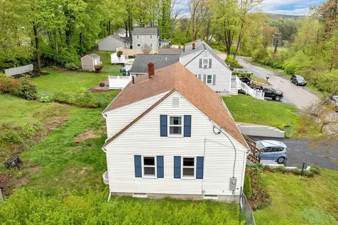 74 Pine Street Rollinsford NH 03869