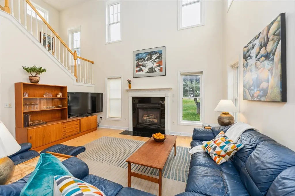 14 East Ridge Drive Peterborough NH 03458