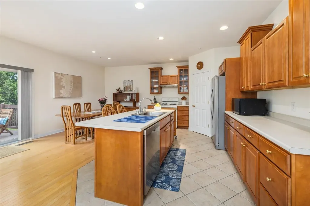 14 East Ridge Drive Peterborough NH 03458