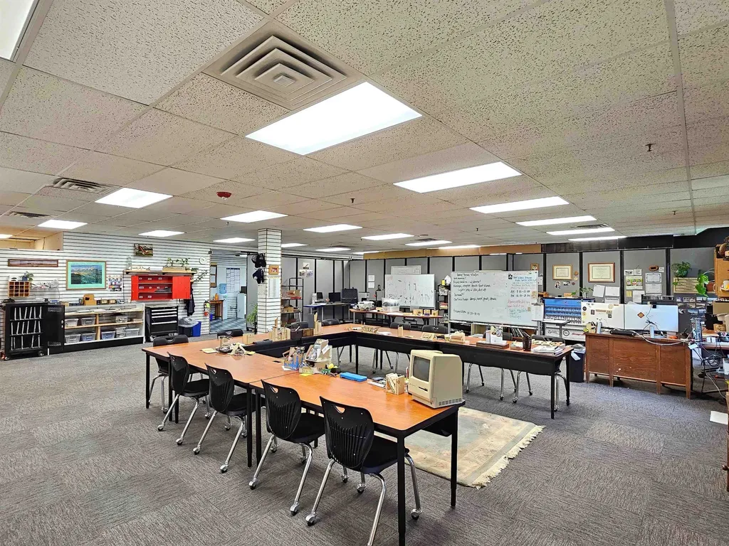 2 Gregory Drive South Burlington VT 05403-9998