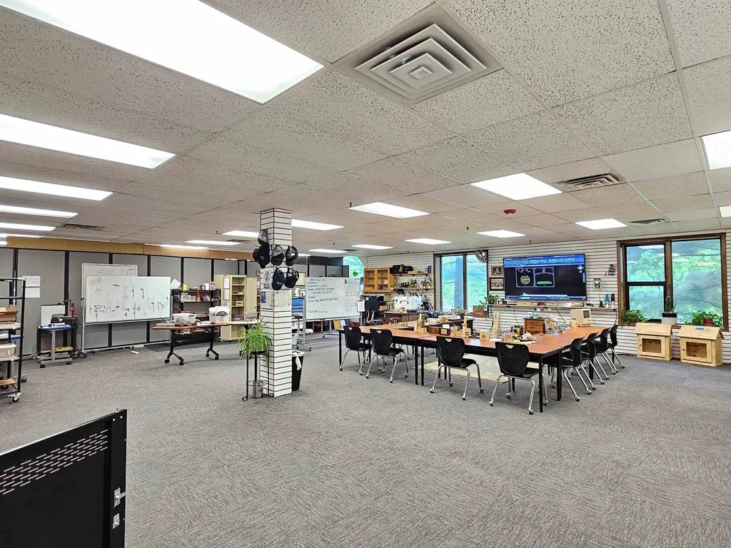 2 Gregory Drive South Burlington VT 05403-9998