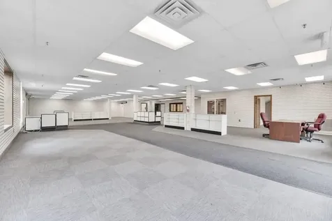 2 Gregory Drive South Burlington VT 05403-9998