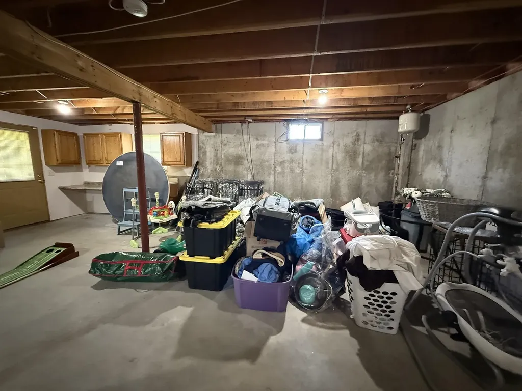 3 Cindy Avenue Claremont NH 03743