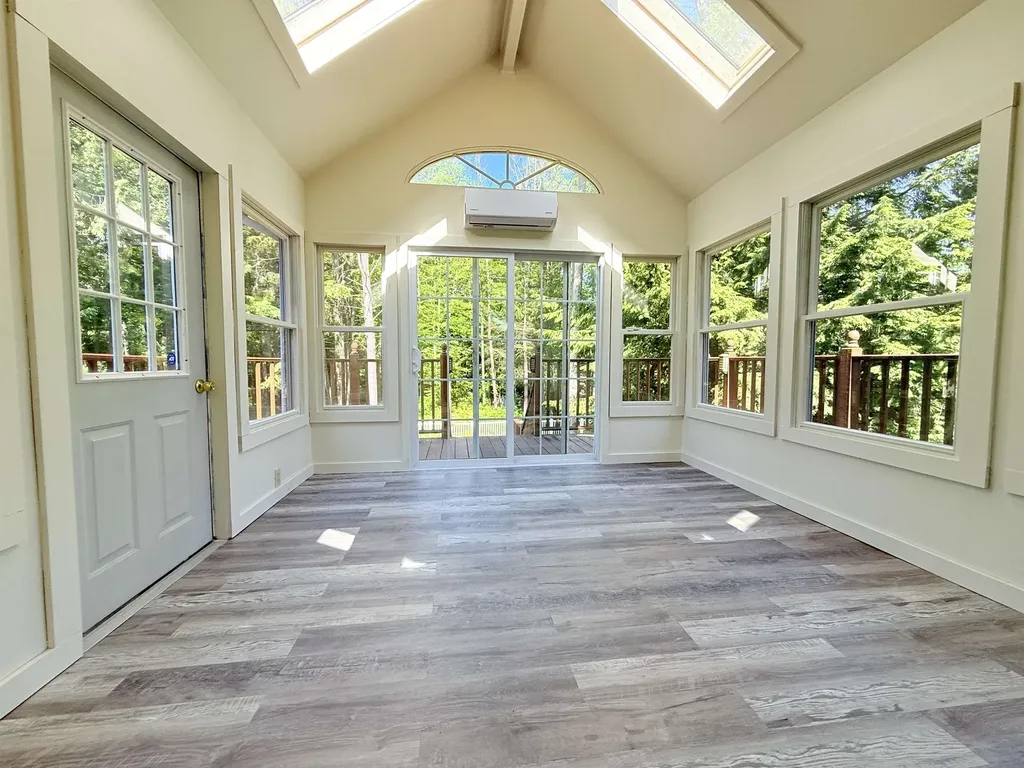 3 Cindy Avenue Claremont NH 03743