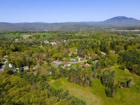 3 Cindy Avenue Claremont NH 03743