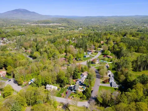 3 Cindy Avenue Claremont NH 03743