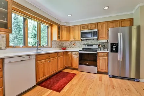 51 Hillcrest Road Goffstown NH 03045