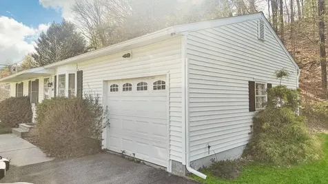 1474 Hartford Avenue Hartford VT 05001