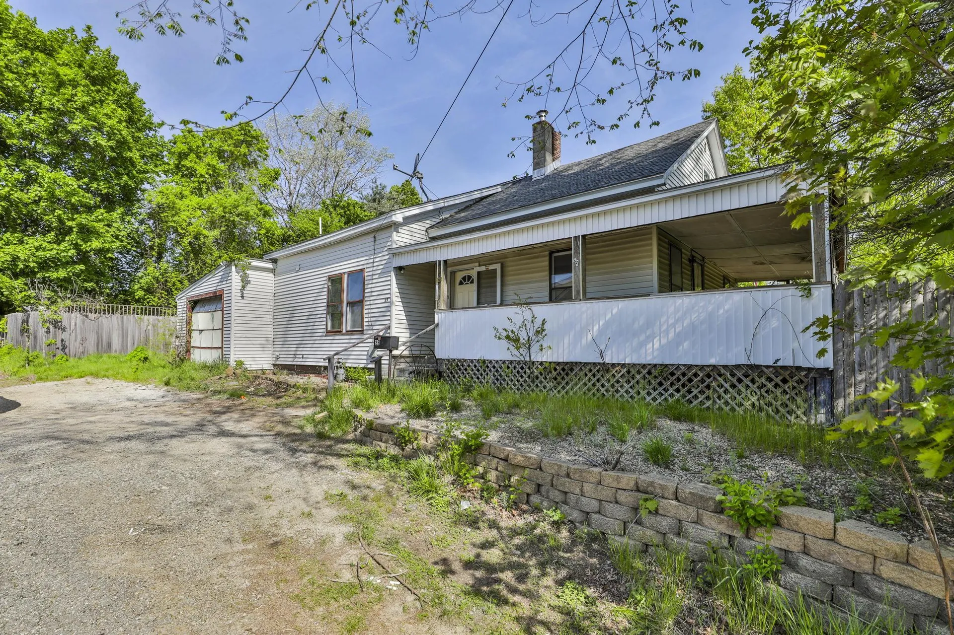 25 Lowell Road Hudson NH 03051