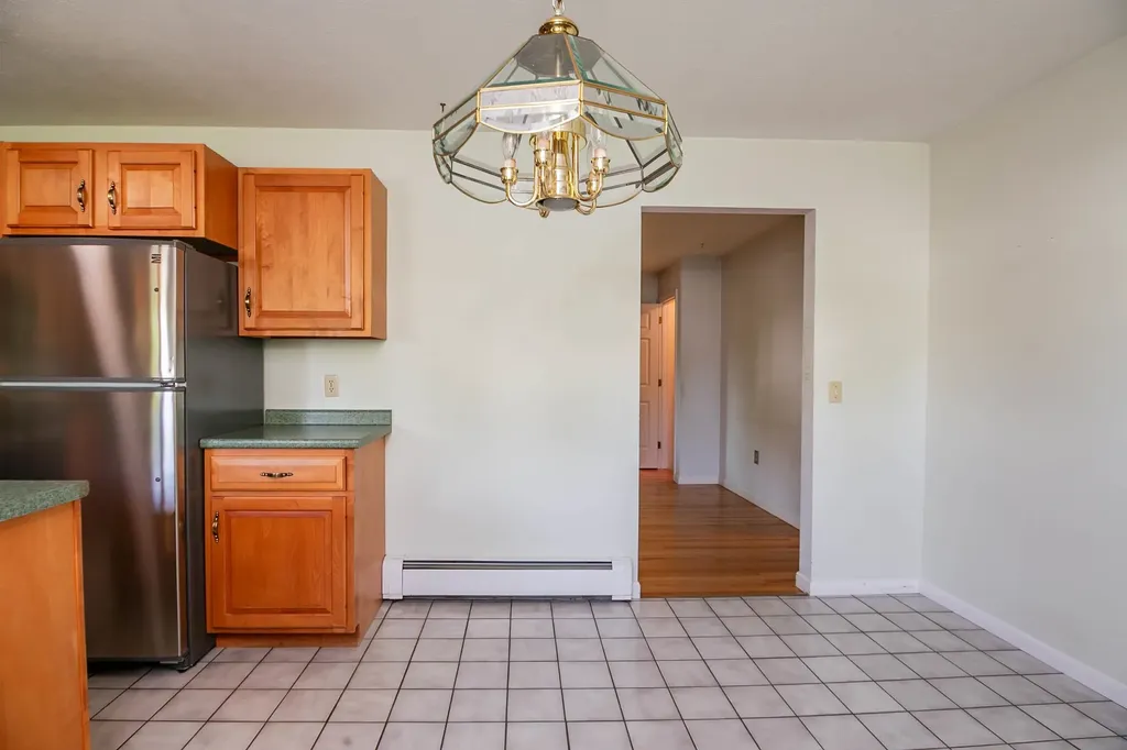 17 Mountain View Boulevard South Burlington VT 05403