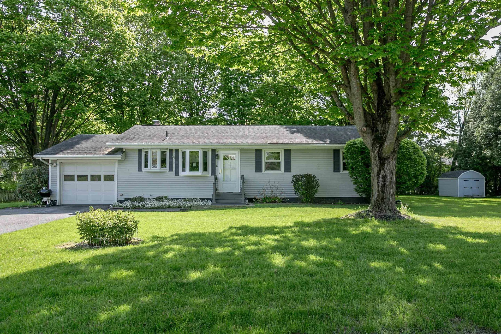 17 Mountain View Boulevard South Burlington VT 05403