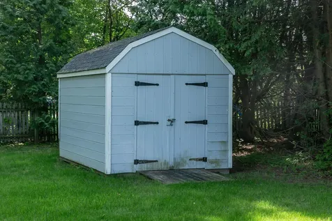 17 Mountain View Boulevard South Burlington VT 05403