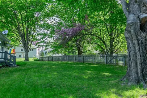 17 Mountain View Boulevard South Burlington VT 05403