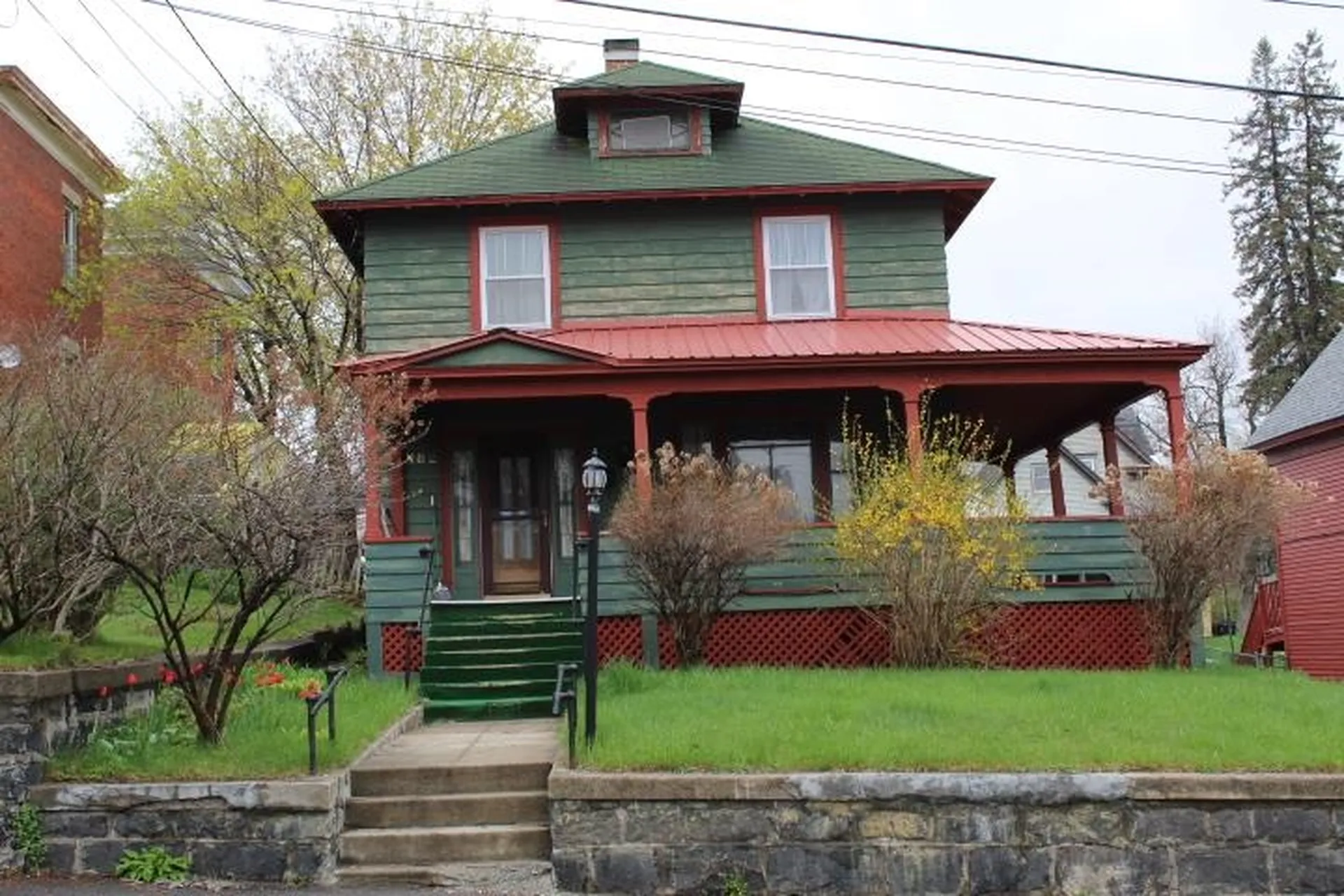 182 Madison Avenue Berlin NH 03570