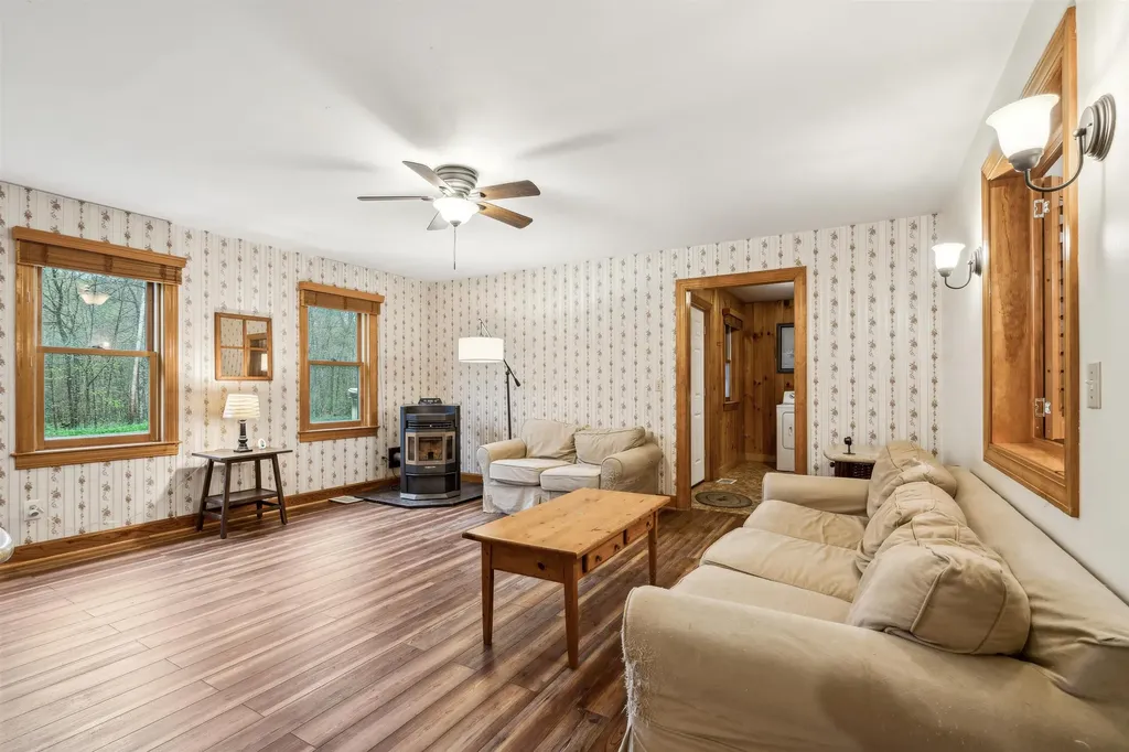 401 Brook Road Chelsea VT 05038