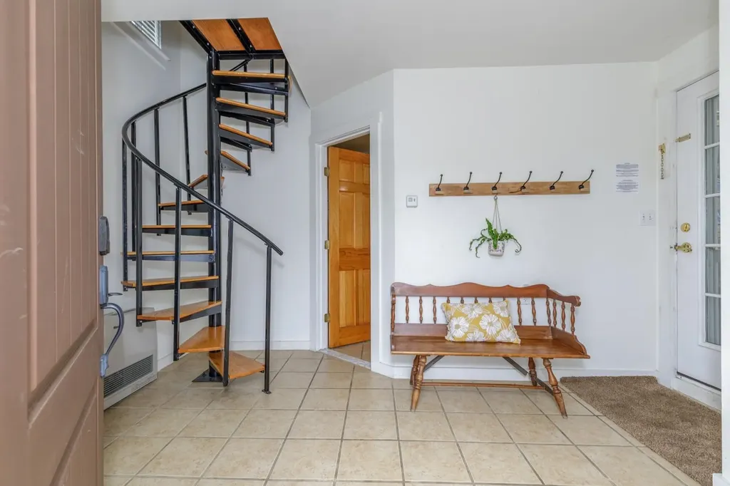 61 Central Street Sunapee NH 03782