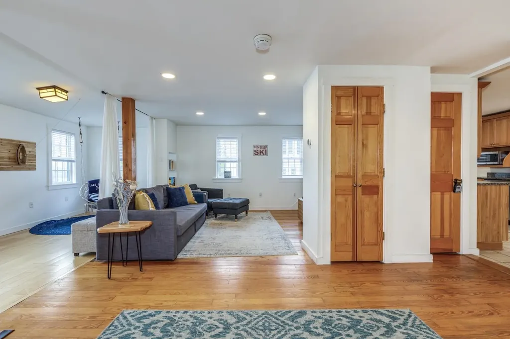 61 Central Street Sunapee NH 03782