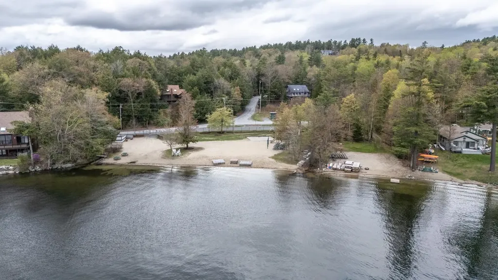 61 Central Street Sunapee NH 03782