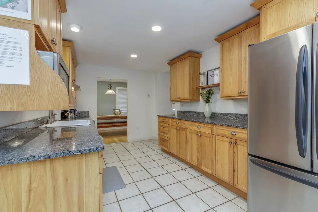 61 Central Street Sunapee NH 03782