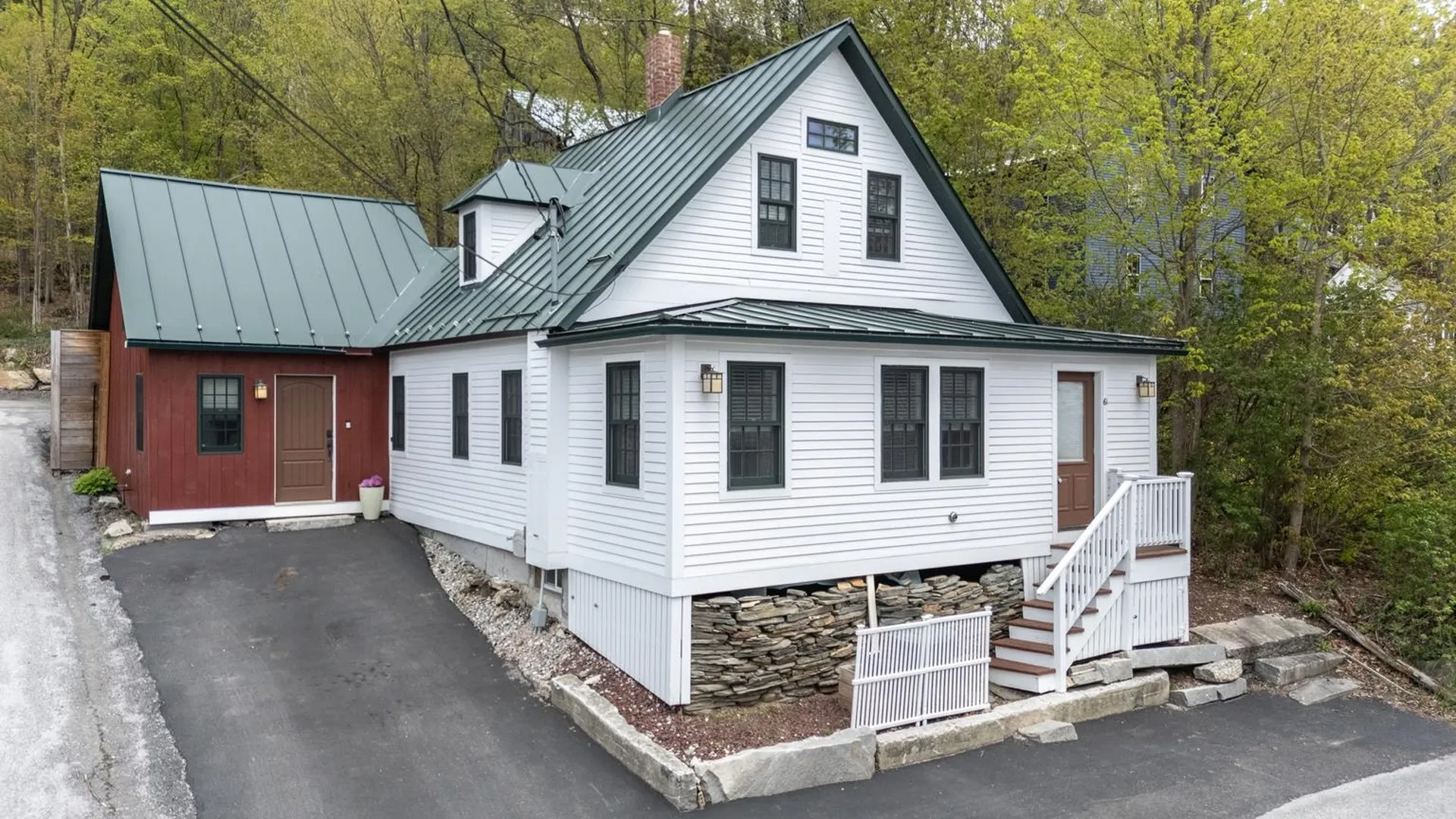 61 Central Street Sunapee NH 03782