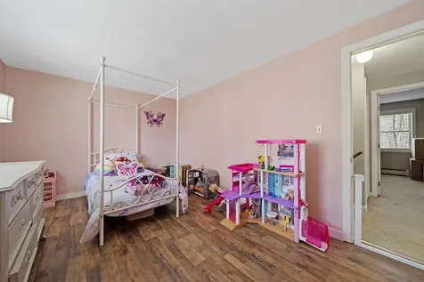 167a Hampstead Road Derry NH 03038