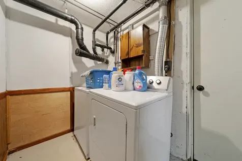 167a Hampstead Road Derry NH 03038