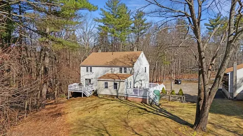 167a Hampstead Road Derry NH 03038