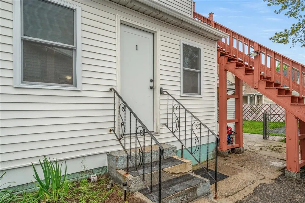 952 Somerville Street Manchester NH 03103