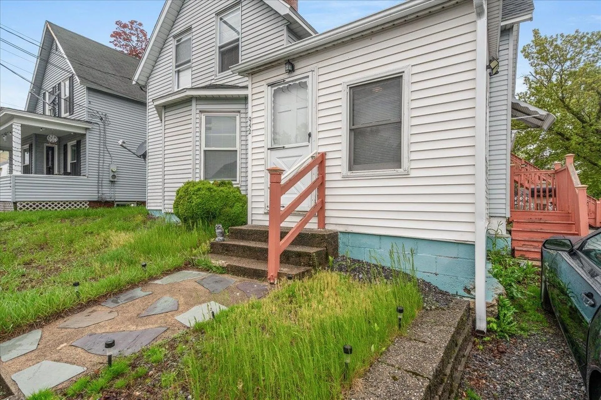952 Somerville Street Manchester NH 03103