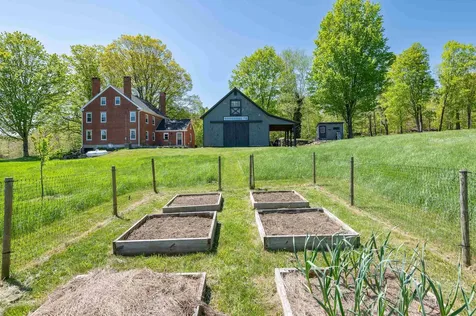 4 Thompson Mill Road Lee NH 03861