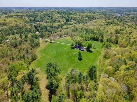 4 Thompson Mill Road Lee NH 03861