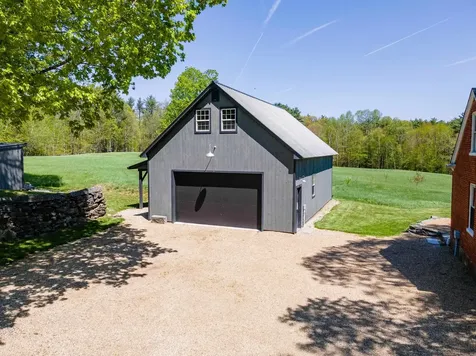 4 Thompson Mill Road Lee NH 03861
