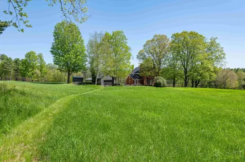 4 Thompson Mill Road Lee NH 03861