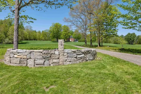4 Thompson Mill Road Lee NH 03861