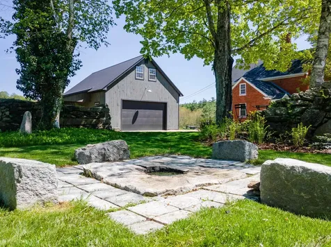 4 Thompson Mill Road Lee NH 03861